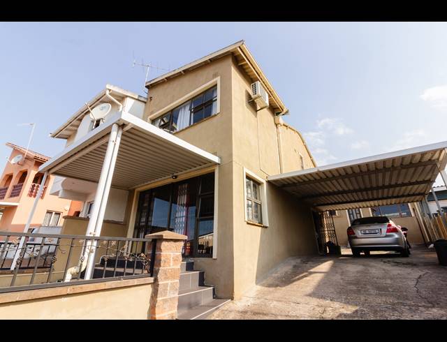 3 BEDROOM HOUSE SOLD IN CROFTDENE